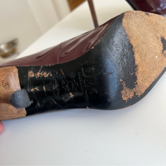 DOLCE & GABBANA Patent Leather Pumps in Eggplant Purple Size 40 US 9.5 - Picture 12 of 13